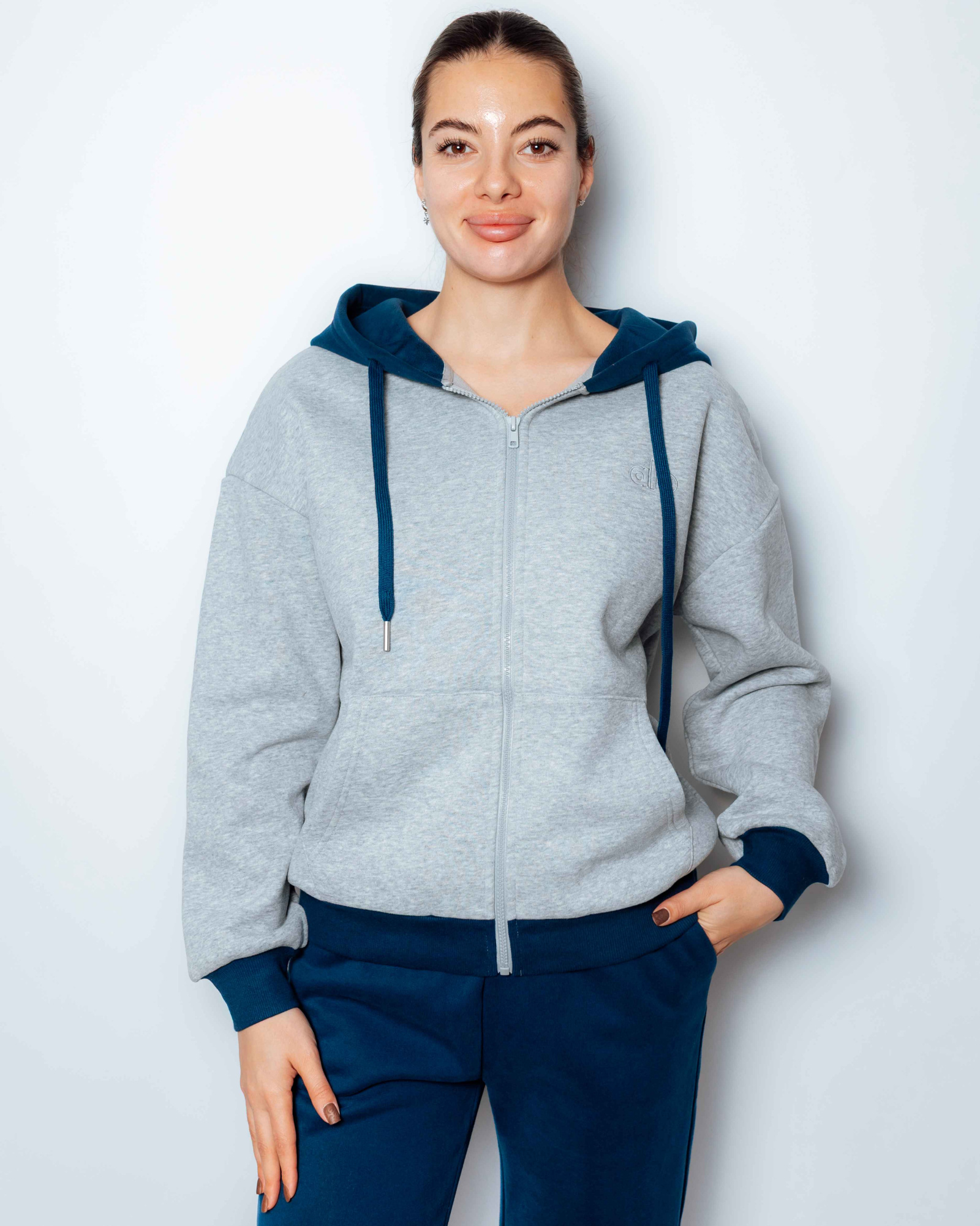 niu.n 8269 костюм спортивный женский
